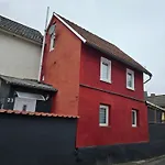 דירה Mary Haus In Biebertal-bieber, 4 Und 8 Betten, 1 App, Mit 3 Zimmer, 6 Betten, Bad, 1 App, Mit 1 Zimmer, 2 Betten, Bad, Naehe Und Wetzlar, Mit Kueche, Wlan, Parkplatz Gießen