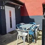 Mary Haus In Biebertal-bieber, 4 Und 8 Betten, 1 App, Mit 3 Zimmer, 6 Betten, Bad, 1 App, Mit 1 Zimmer, 2 Betten, Bad, Naehe Und Wetzlar, Mit Kueche, Wlan, Parkplatz Apartment